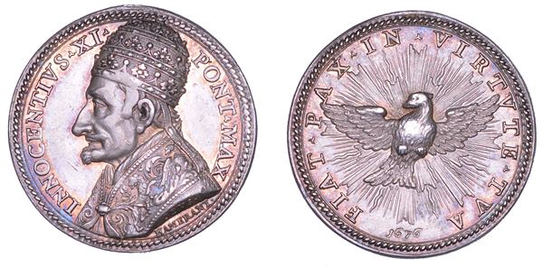STATO PONTIFICIO. INNOCENZO XI (Benedetto Odescalchi), 1676-1689. Medaglia in argento (1676/A. I). Possesso del Laterano.