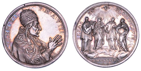 STATO PONTIFICIO. CLEMENTE XII (Lorenzo Corsini), 1730-1740. Medaglia annuale in argento 1738/A. VIII. Canonizzazioni del 1737.