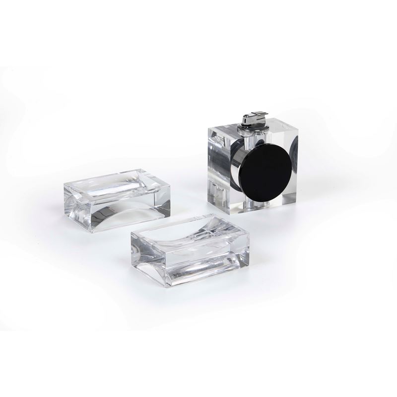 Due posacenere Baccarat e un accendino in plexiglass  - Auction Antiques - Cambi Casa d'Aste