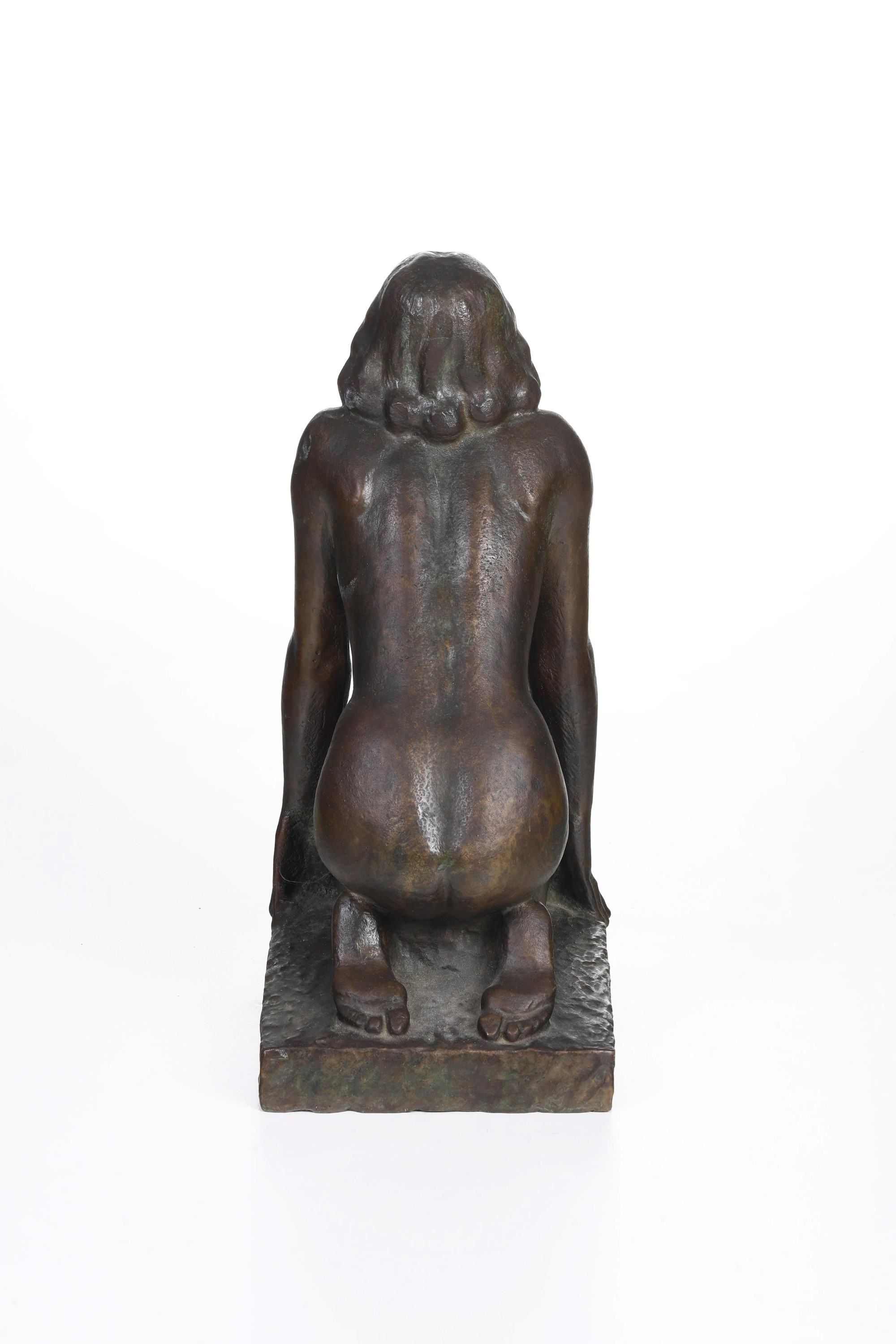 Giovanni Riva - Nudo femminile inginocchiato, bronzo fuso e patinato