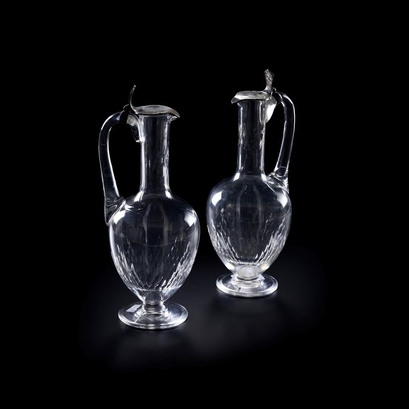 Coppia di bottiglie “Champigny”. Francia, Manifattura Baccarat, primi del XX secolo.  - Auction The Art of the Table - Cambi Casa d'Aste