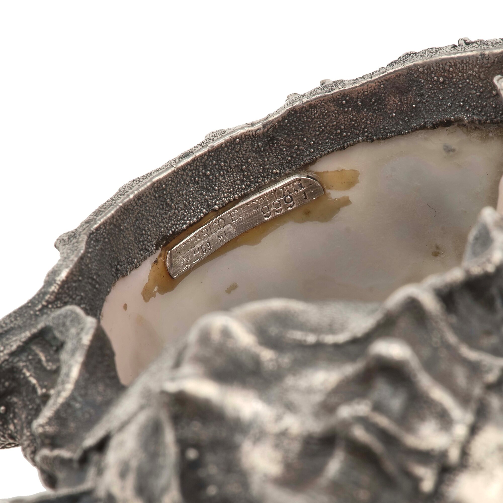 Mario Buccellati e Federico Buccellati, Due conchiglie rivestite in argento