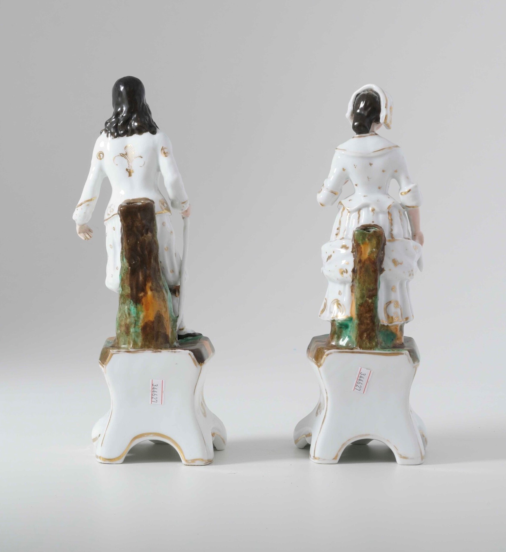 Coppia di figure portafiori, porcellana, Francia, seconda metà del XIX secolo