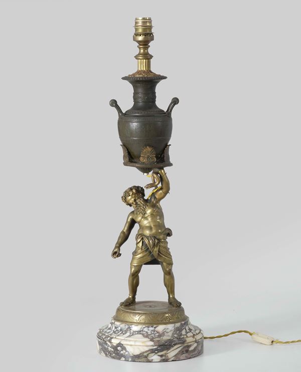 Lampada in bronzo su base in marmo