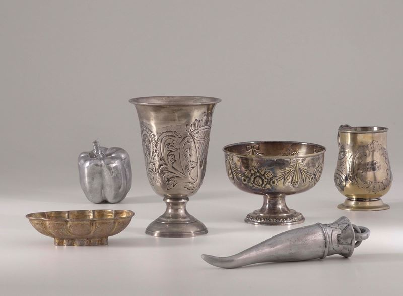 Lotto di oggetti in metallo argentato  - Asta Antiquariato - Cambi Casa d'Aste