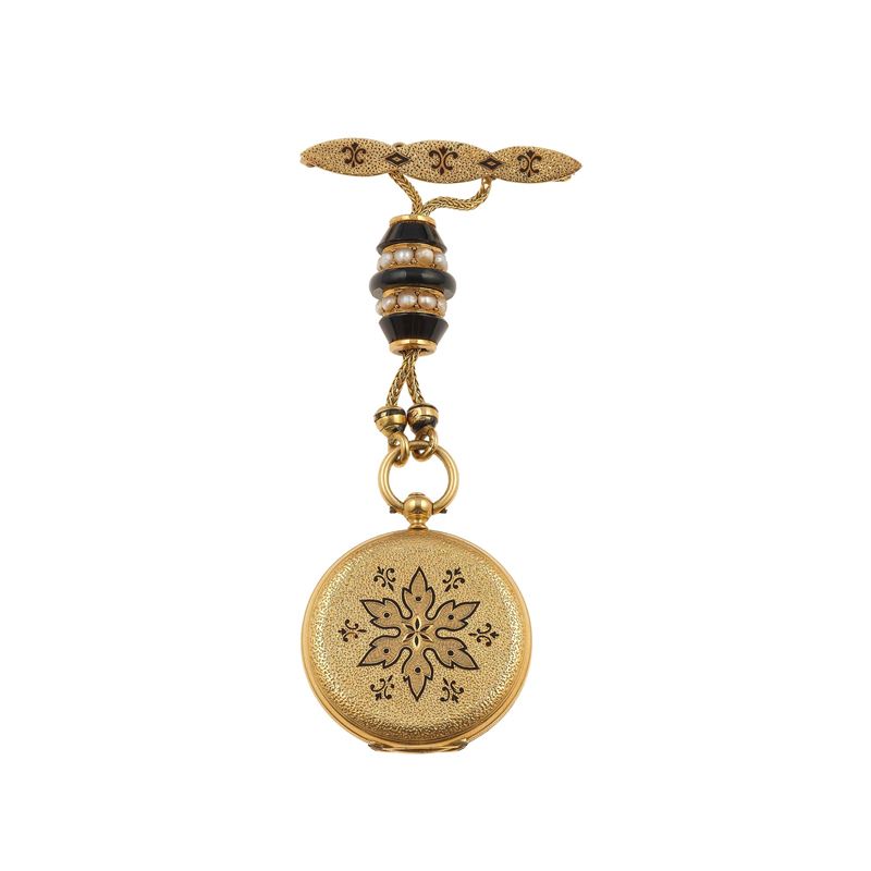Spilla con orologio pendente con smalto e piccole perle  - Asta Gioielli - Cambi Casa d'Aste