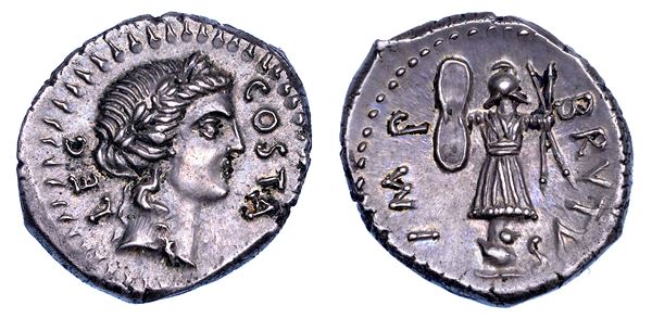 M. IUNIO BRUTO. Denario, 43-42 a.C. Pedanio Costa. Zecca itinerante.