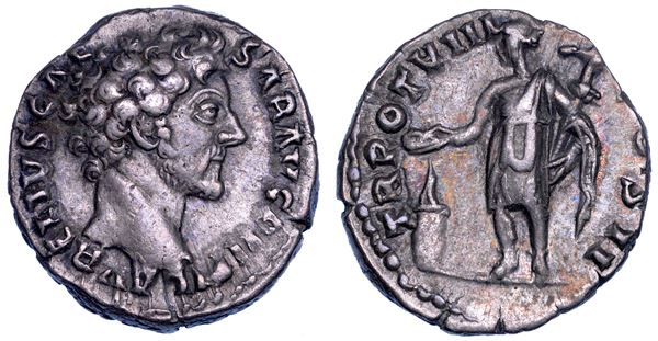 MARCO AURELIO (Cesare). Denario, 153-154.