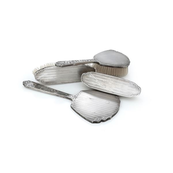 Set da toelette in argento. Argenteria italiana del XX secolo
