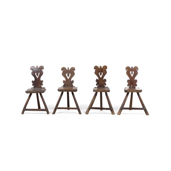 Quattro sgabelli antichi