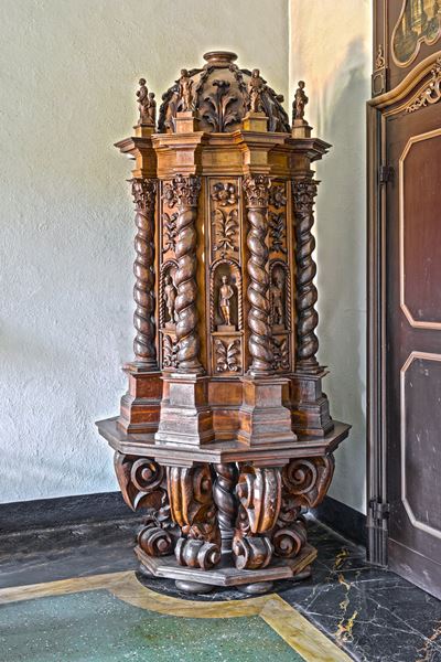 Grande tabernacolo, arte barocca del XVII secolo, noce scolpito
