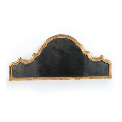 Caminiera del XVIII secolo, legno intagliato e dorato