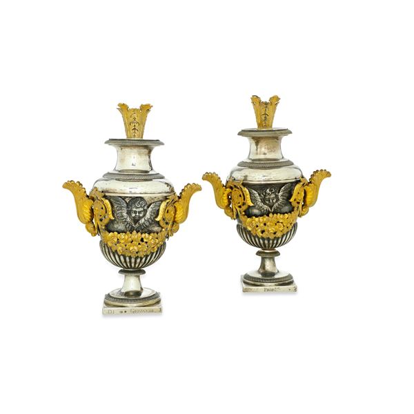 Coppia di vasetti portapalme. Probabile Regno di Sardegna datati 1837