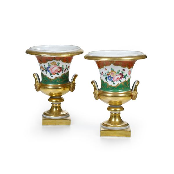 Due coppie di vasi, primi del XX secolo.   