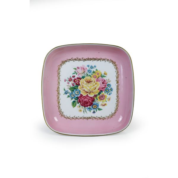 Bacinella quadrata. Svizzera, Manifattura di Langenthal, XX secolo.