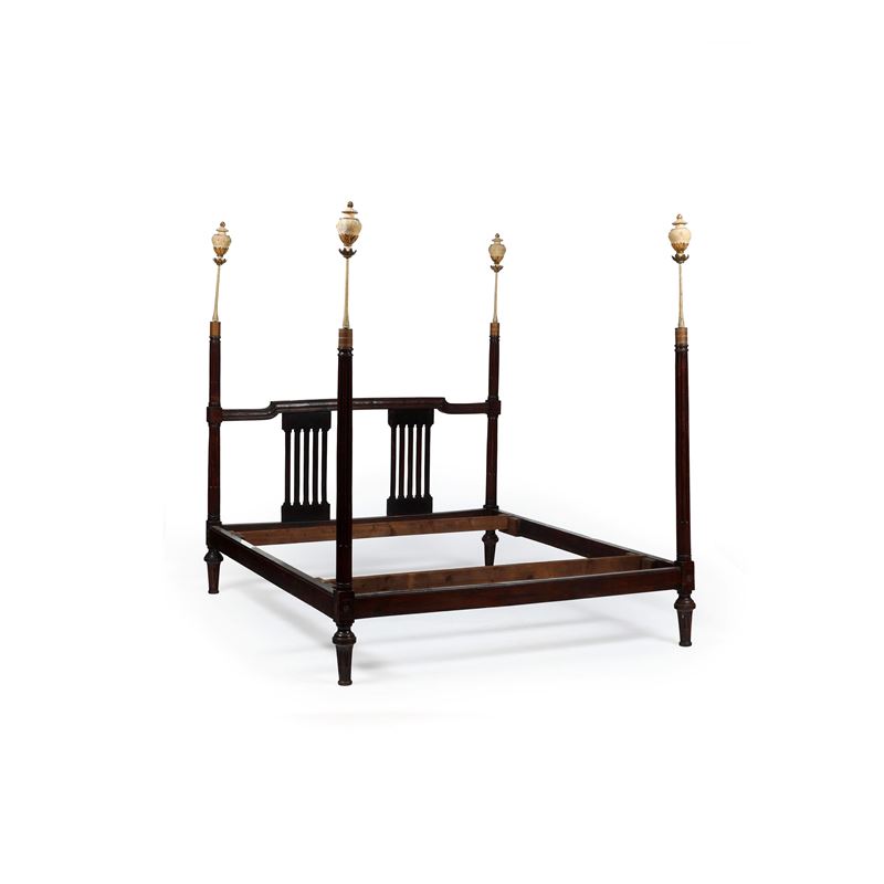 Letto stile Luigi XVI. Elementi antichi  - Auction Italian Mansions - Cambi Casa d'Aste