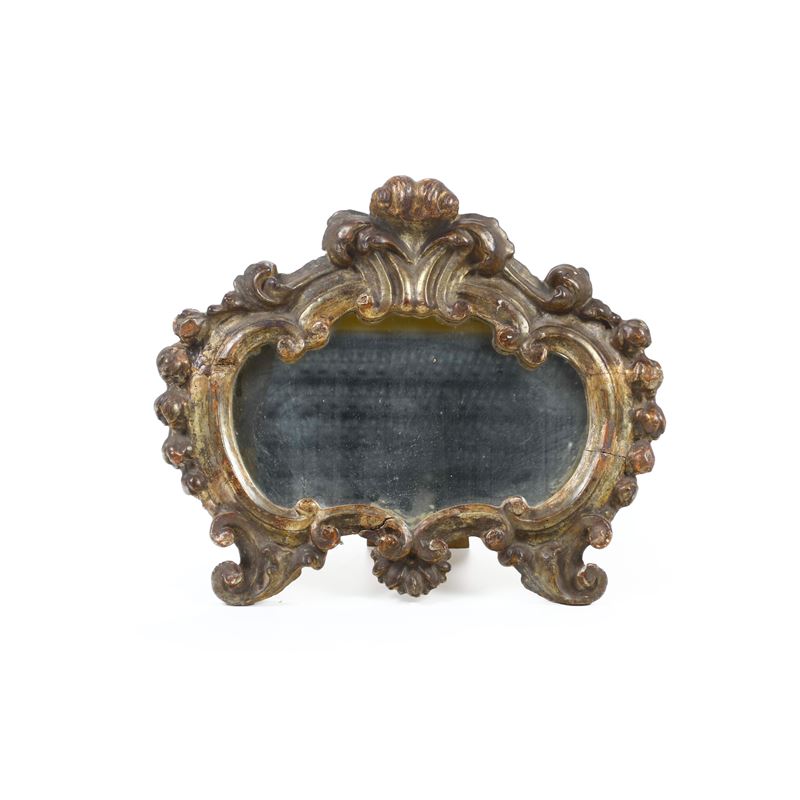 Cornice sagomata e dorata con specchio  - Asta Dimore Italiane TIME - Cambi Casa d'Aste