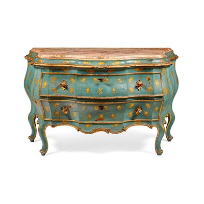 Cassettone laccato veneziano, laccatura verde-azzurro con decorazione floreale dorata, XVIII seco...