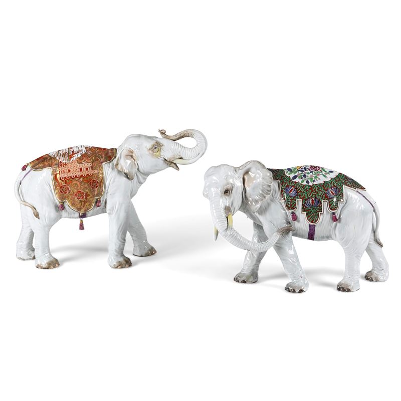 Coppia di grandi elefanti. Parigi, XX secolo.  - Asta Dimore Italiane - Cambi Casa d'Aste