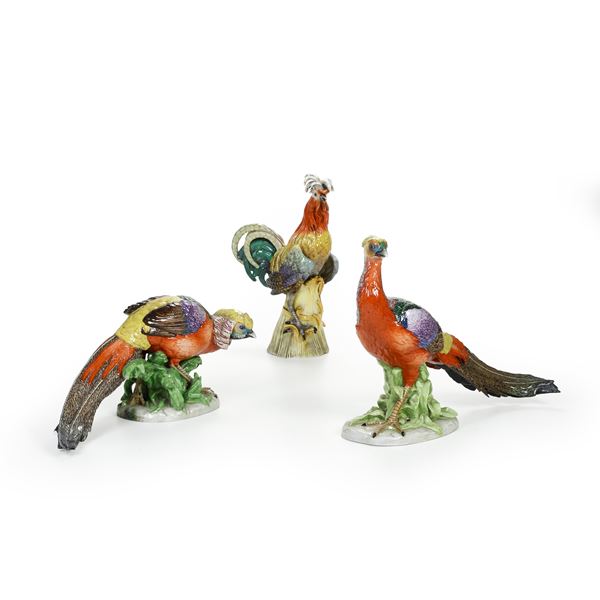 Tre figure di volatili. Germania, Manifattura di Potschappel, XX secolo.