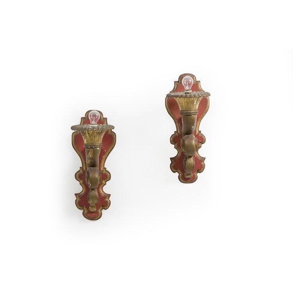 Coppia di appliques a conucopia