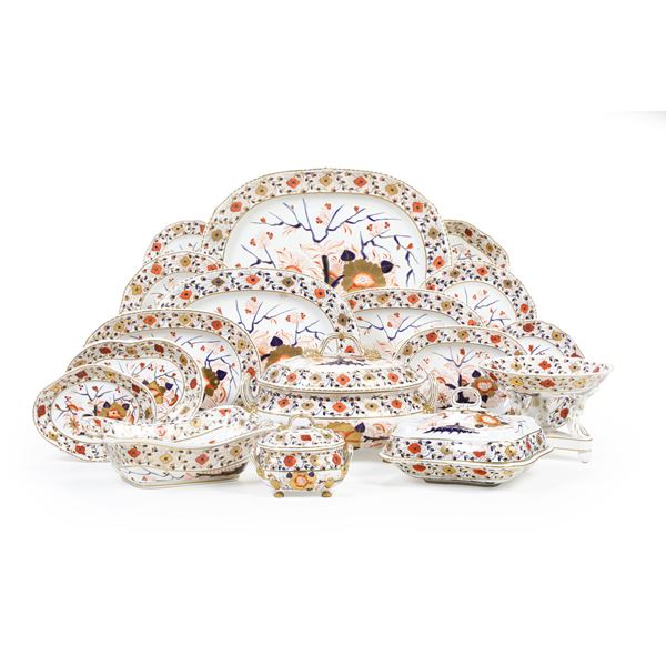 Servizio da tavola. Inghilterra, Manifattura di Derby, XIX secolo.