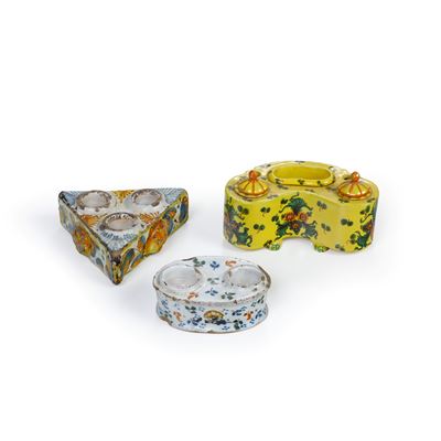 Talavera (Spagna), Coppia di porta spezie e calamaio in maiolica, XVII–XX secolo