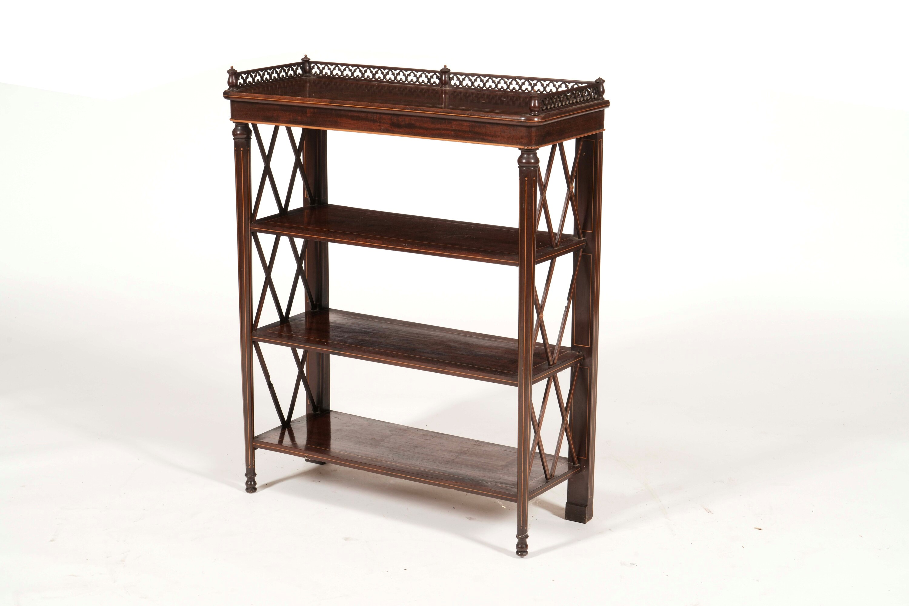 Etagere a Quattro Ripiani. XIX Secolo