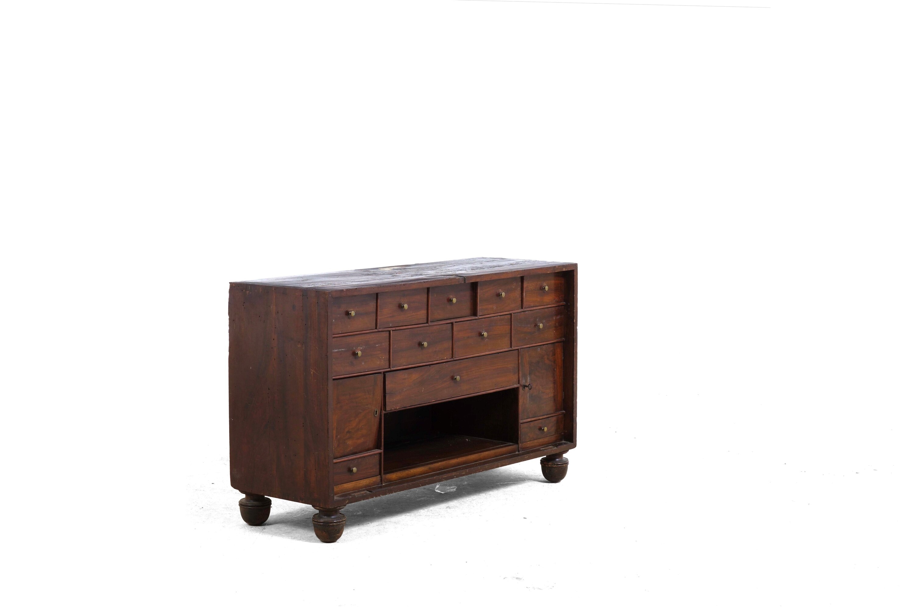 Credenza in Noce. XX Secolo
