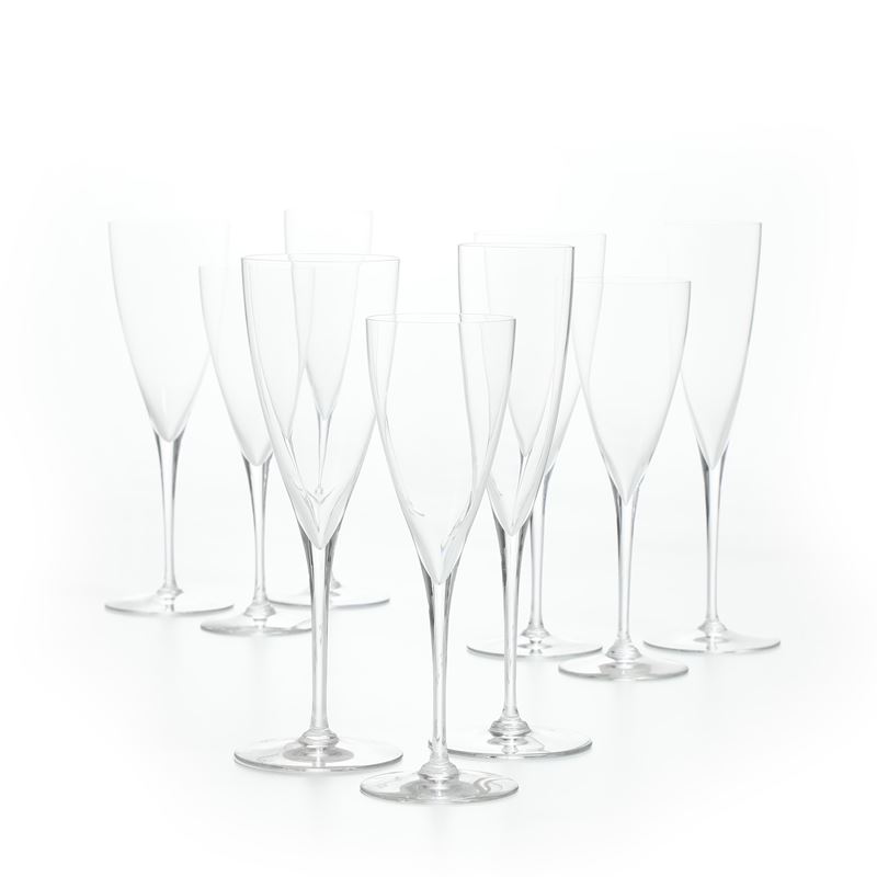 Servizio di calici "Dom Pérignon". Francia, Manifattura Baccarat, seconda metà del XX secolo.  - Asta Dimore Italiane - Cambi Casa d'Aste