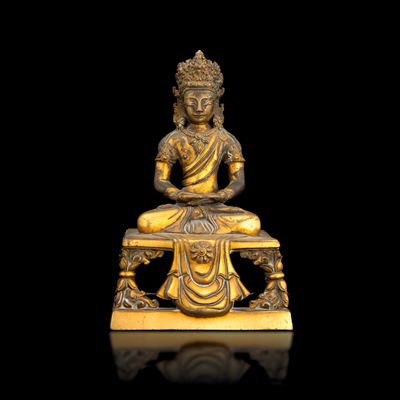 Figura di Buddha Incoronato Amitayus in Bronzo Dorato, Cina, Dinastia Qing, Epoca Qianlong (1736-...