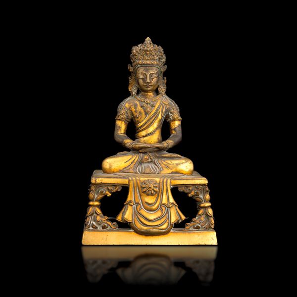 Gilded bronze figure of the crowned Buddha Amitayus, China, Qing Dynasty, Qianlong period (1736-1796)
