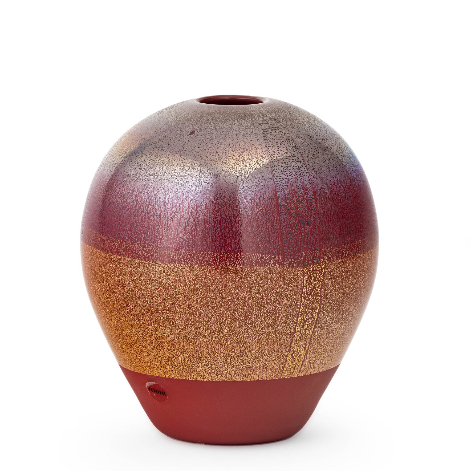 Venini, Vaso Murano (serie Quarzi), vetro soffiato corallo satinato con decoro in foglia oro e ar...