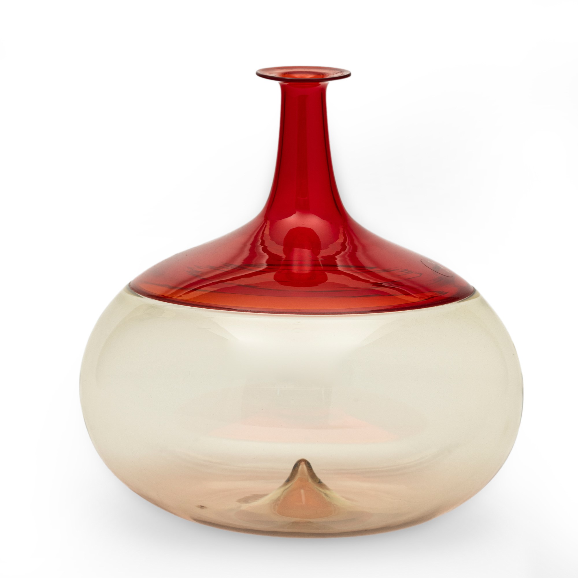 Tapio Wirkkala - Vaso “Bolle” in vetro soffiato pagliesco rosso a incalmo, Venini (firma tw), Mur...