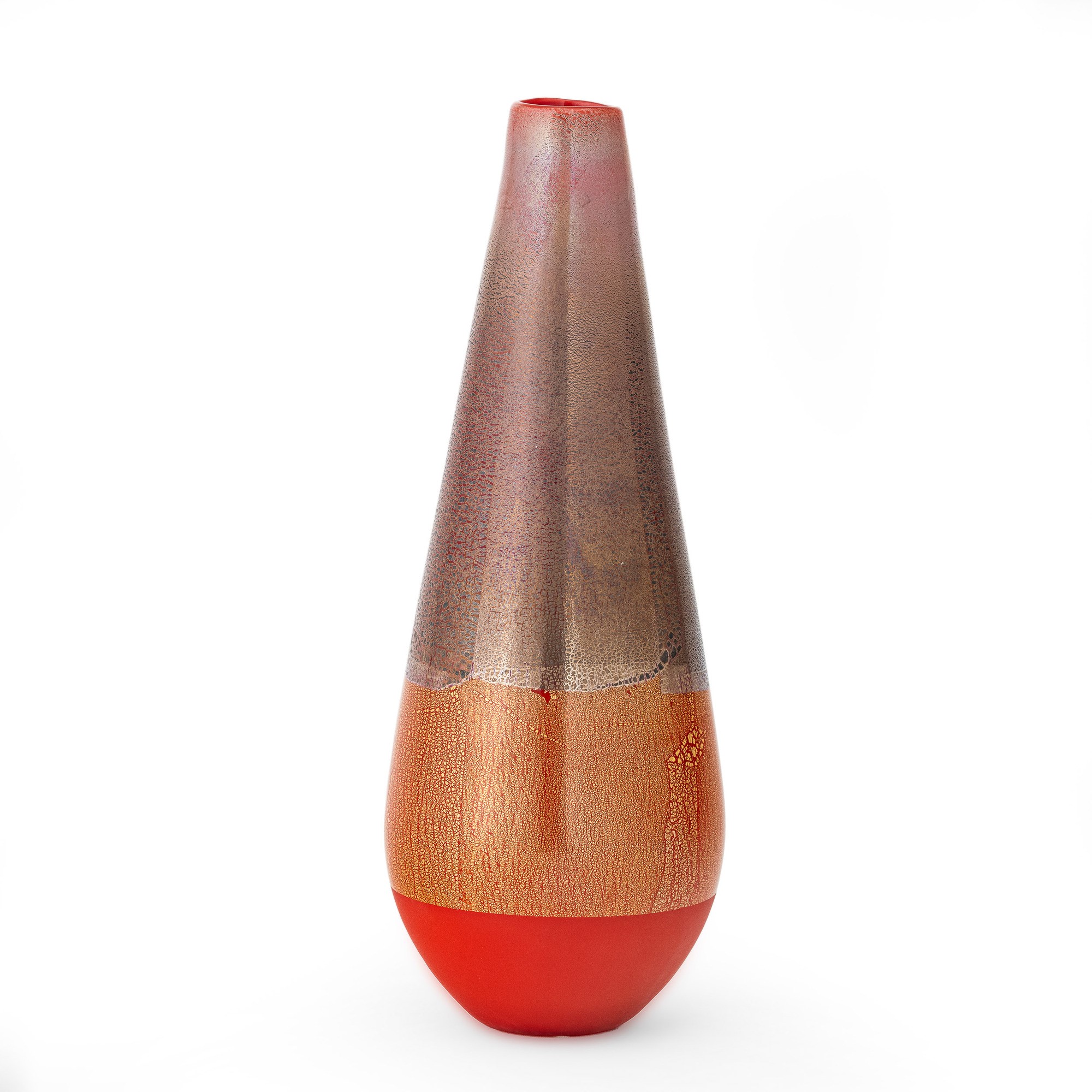 Venini, Vaso in vetro soffiato corallo (serie Quarzi), decorato con foglia oro e argento, satinat...