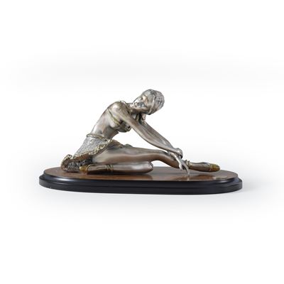Ballerina in metallo argentato, scultura decorativa
