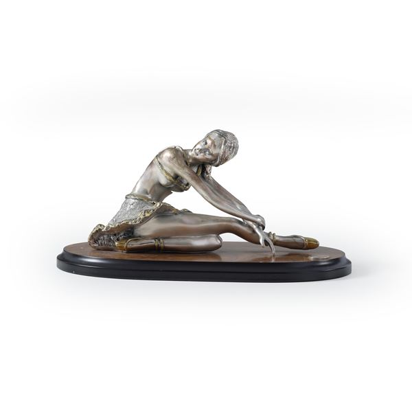 Ballerina in metallo argentato