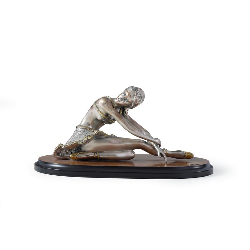 Ballerina in metallo argentato  - Auction Antiques - Cambi Casa d'Aste