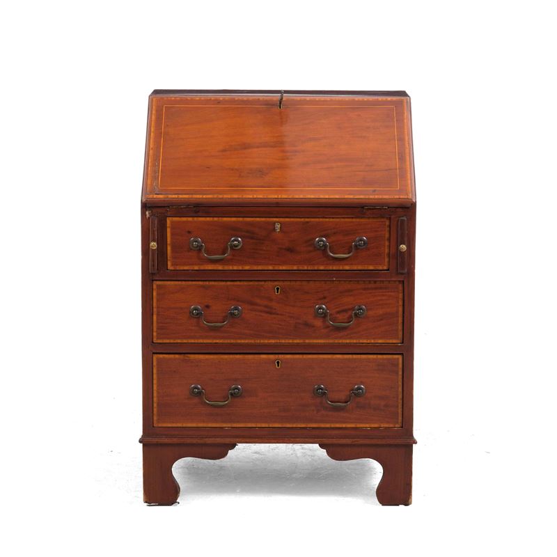 Ribalta lastronata e filettata. Inghilterra XIX-XX secolo  - Auction Antiques - Cambi Casa d'Aste