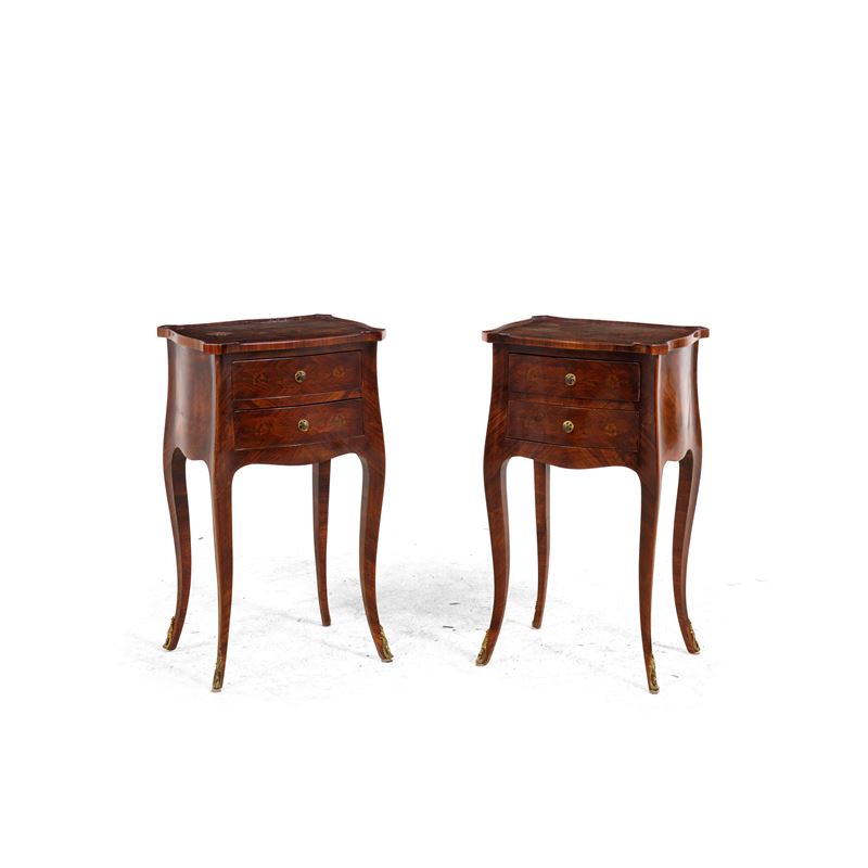 Coppia tavolini lastronati. Francia, XVIII-XIX secolo  - Asta Antiquariato - Cambi Casa d'Aste