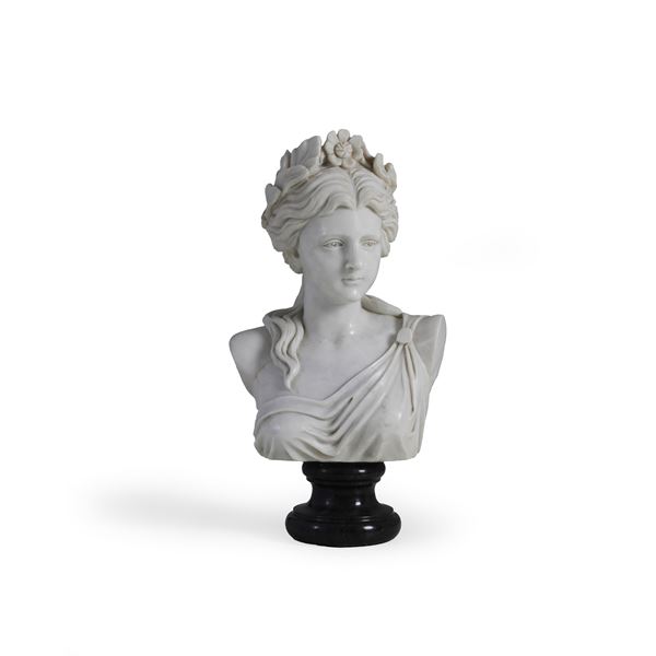 Busto femminile. Scultore del XX secolo