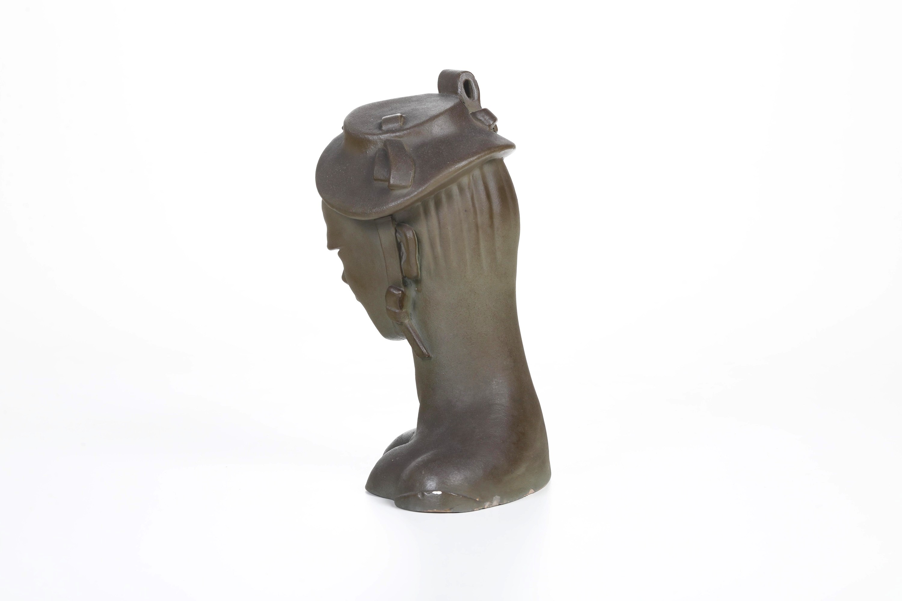 Artista del XX secolo, Busto femminile in terracotta (1939)
