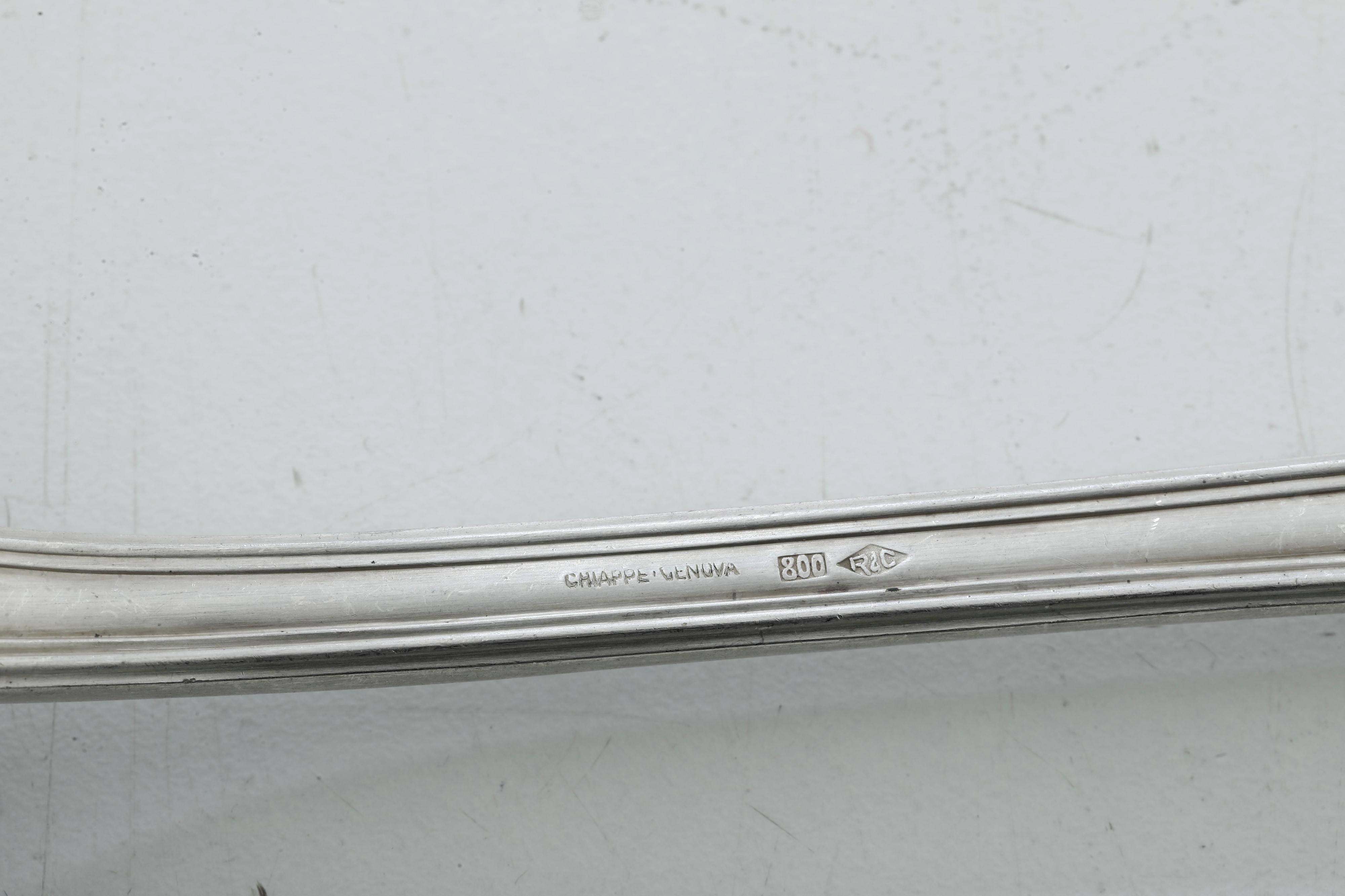 Pinza e Cucchiaio da Portata. Argenteria Italiana del XX Secolo, Argentiere Ricci & C., Alessandr...