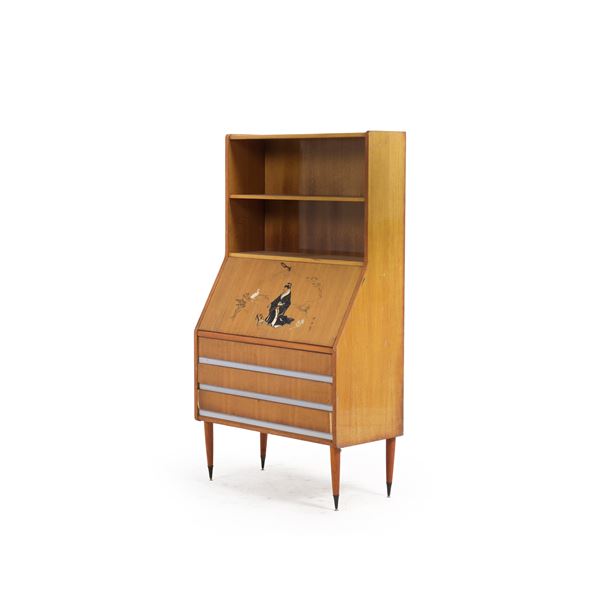 Scrittoio a ribalta, alzata con mensole a giorno, anni '60