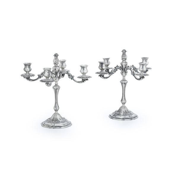 Coppia di candelabri. Argenteria italiana della prima metà del XX secolo