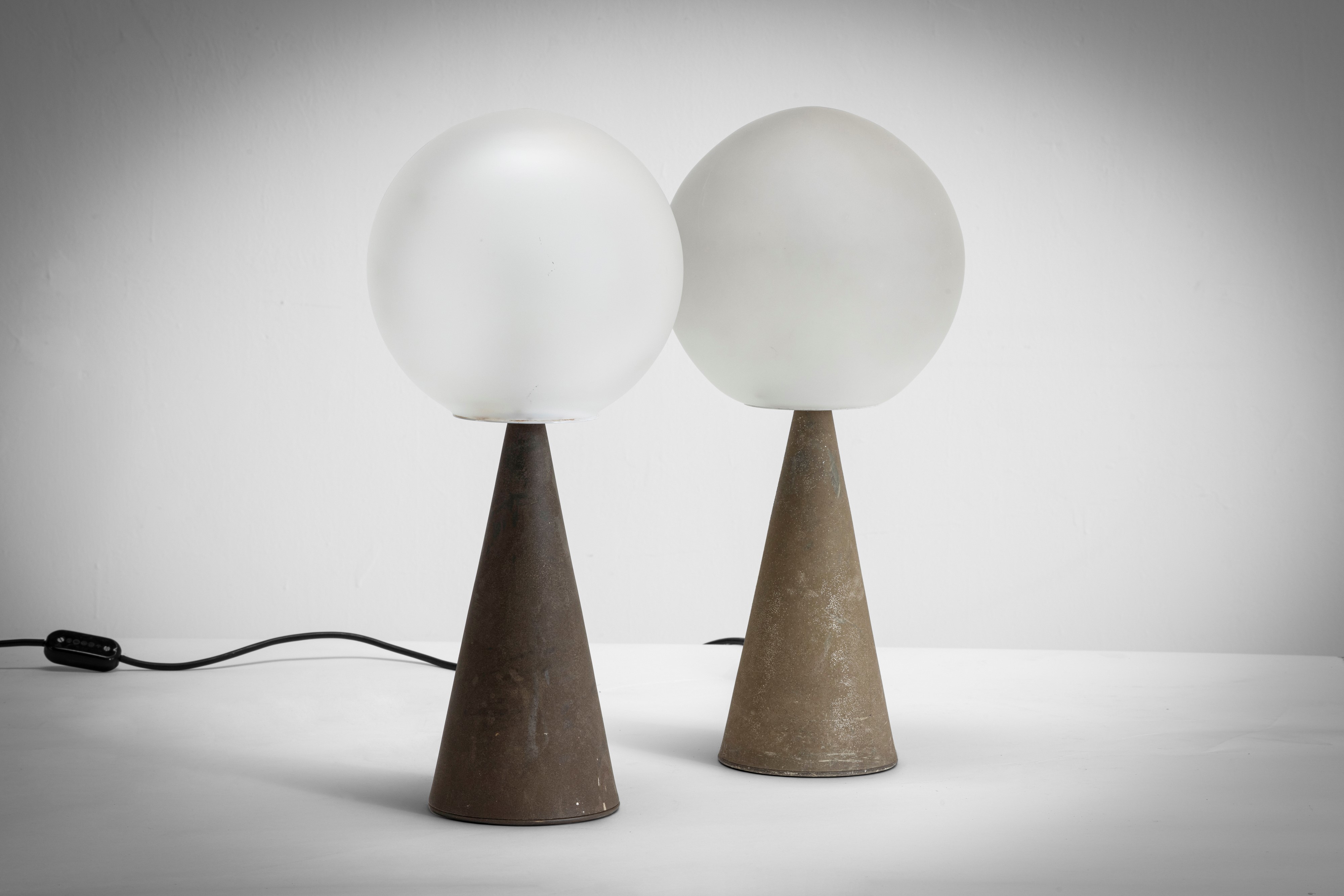 Gio Ponti - Due Lampade da Tavolo Mod. 2474 Bilia