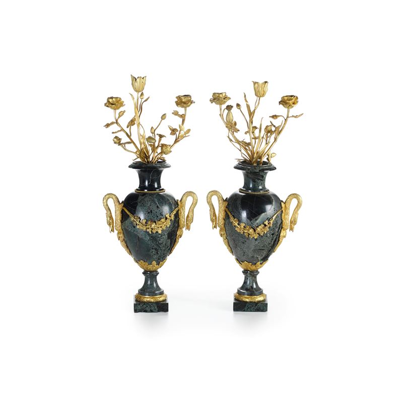 Coppia di candelabri. Fine XIX secolo  - Asta Dimore Italiane - Cambi Casa d'Aste