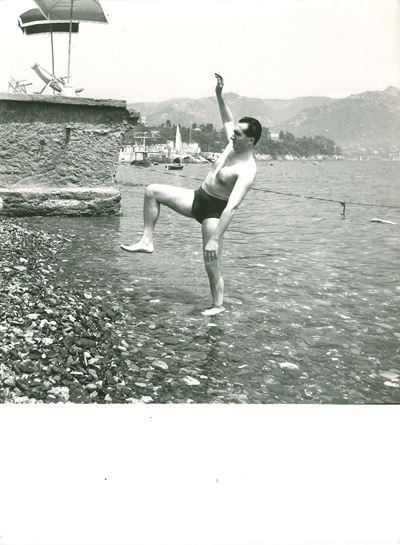 Lotto di tre fotografie del pilota Alberto Ascari a Santa Margherita Ligure