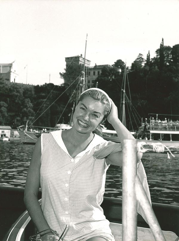 lotto di sette fotografie Jeanne Crain a Genova;<BR>Ava Gardner a Sanremo;<BR>Ester Williams a Portofino