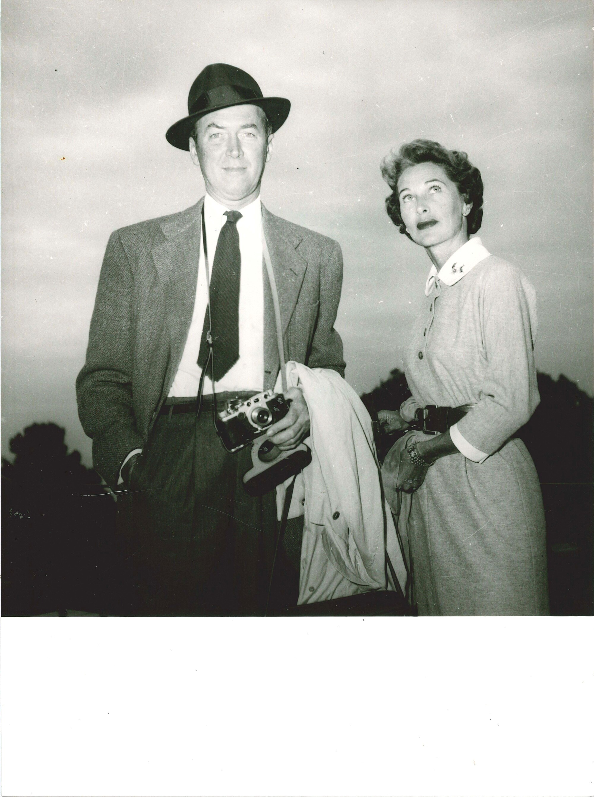 lotto di tre fotografie James Stewart e la moglie Gloria McLean all’hotel Splendido di Portofino